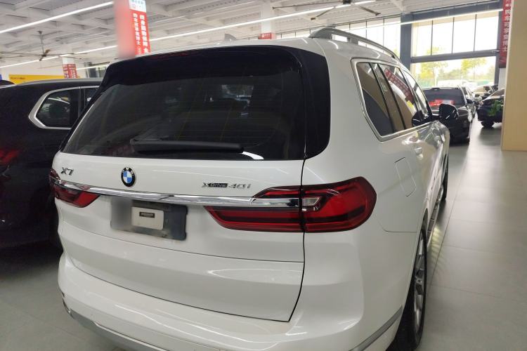 Used BMW X7 2019 xDrive40i Luxury Package with Leading Features Exterior 5