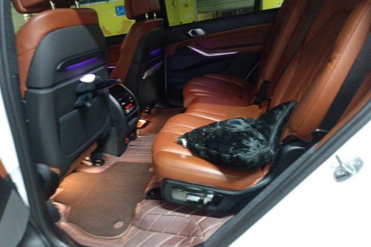 Used BMW X7 2019 xDrive40i Luxury M Sport Package Left Rear Seat