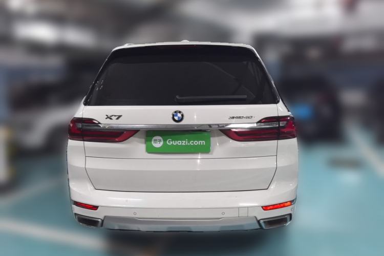 Used BMW X7  Rear