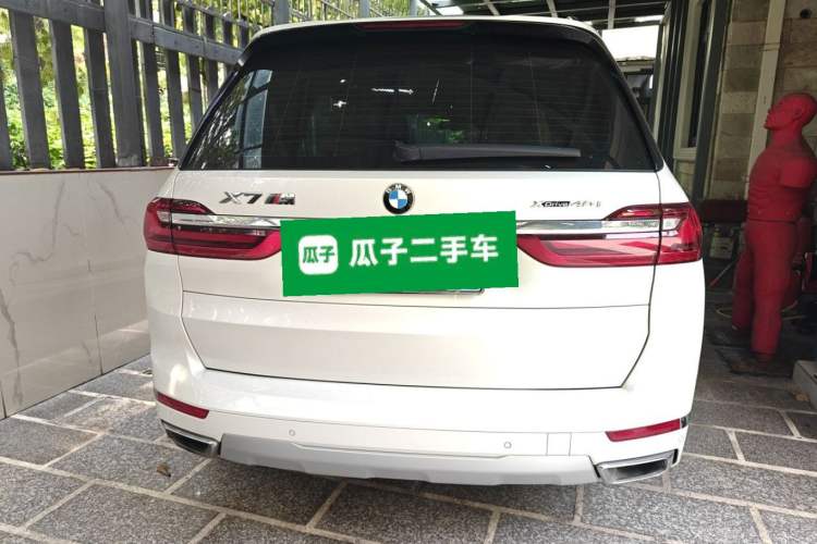 Used BMW X7  Rear