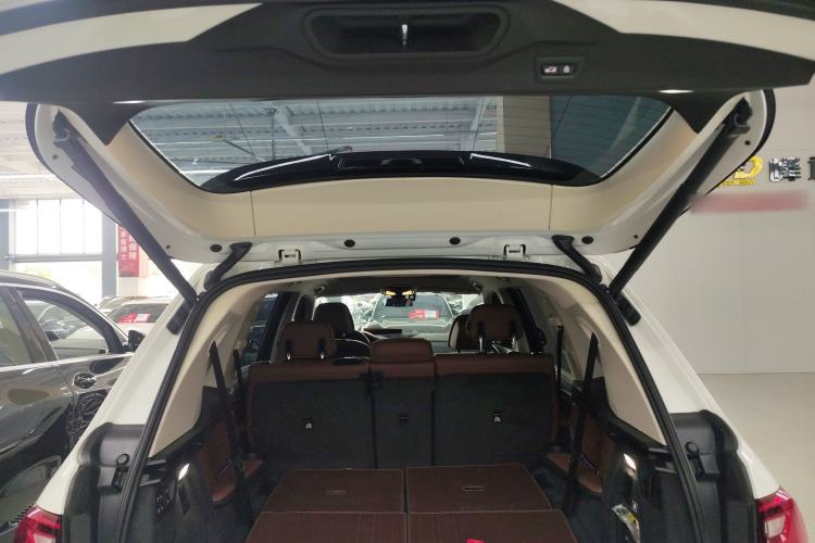 Used BMW X7 2019 xDrive40i Luxury Package with Leading Features Trunk