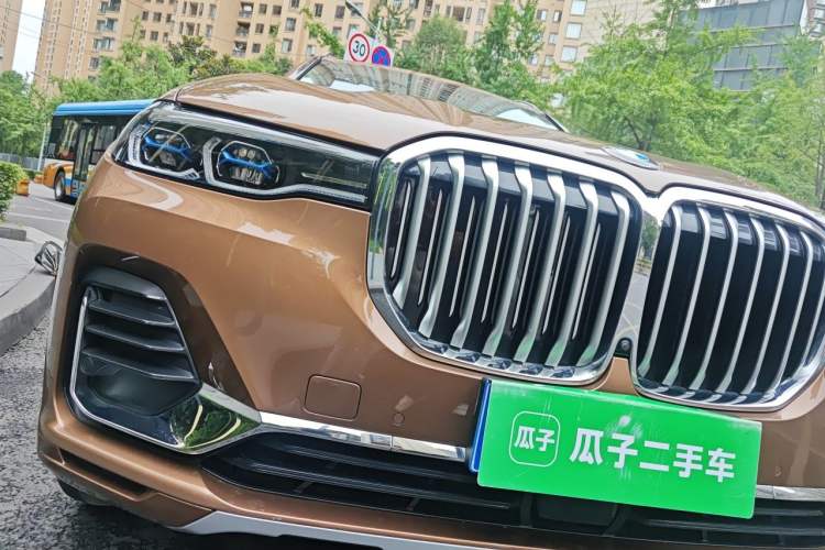 Used BMW X7 2019 xDrive40i Luxury Package with Leading Features Right Front Headlight