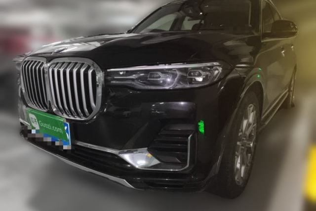 Used BMW X7 2020 xDrive40i Luxury Package with Leading Features