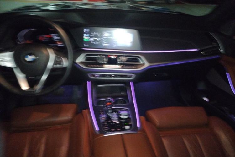 Used BMW X7 2020 xDrive40i Luxury M Sport Package Center Console