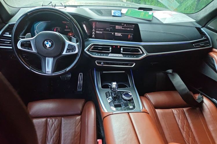 Used BMW X7 2020 xDrive40i Luxury M Sport Package Center Console