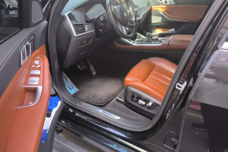 Used BMW X7 2020 xDrive40i Luxury M Sport Package Driver Seat