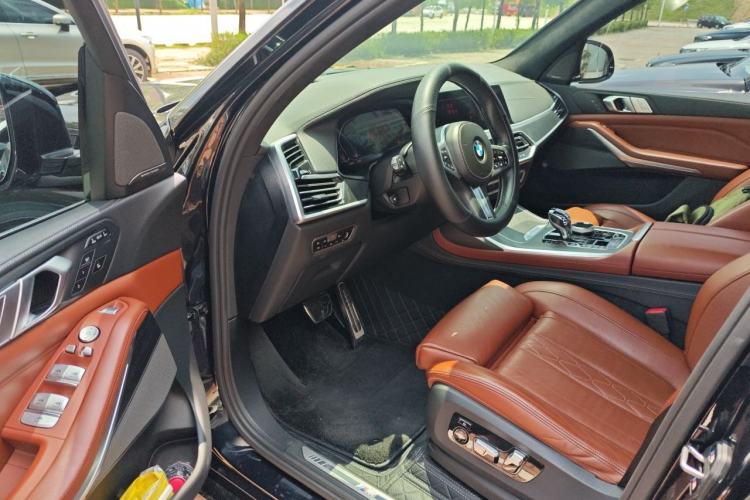 Used BMW X7 2020 xDrive40i Luxury M Sport Package Driver Seat