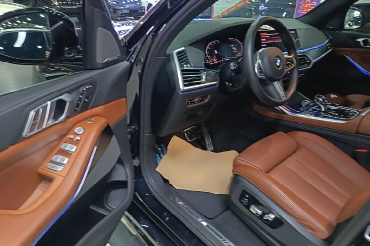 Used BMW X7 2020 xDrive40i Luxury M Sport Package Driver Seat