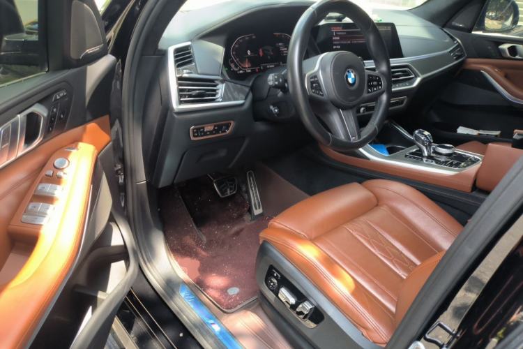 Used BMW X7 2020 xDrive40i Luxury M Sport Package Driver Seat