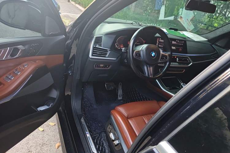 Used BMW X7 2020 xDrive40i Luxury M Sport Package Driver Seat