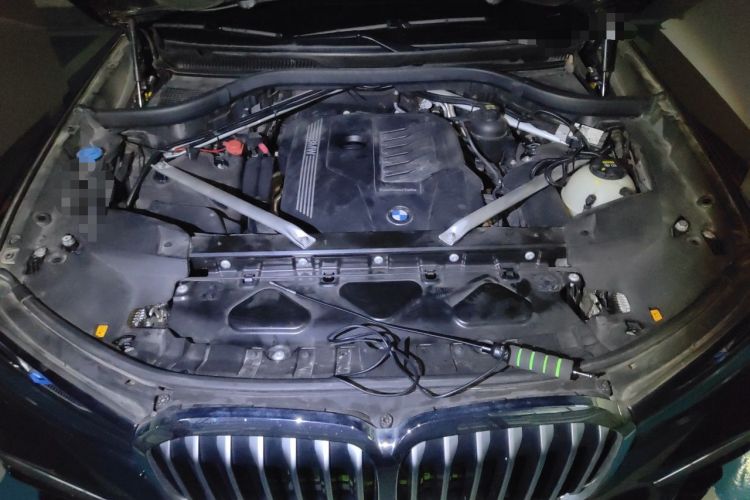 Used BMW X7 2020 xDrive40i Luxury M Sport Package Engine Bay