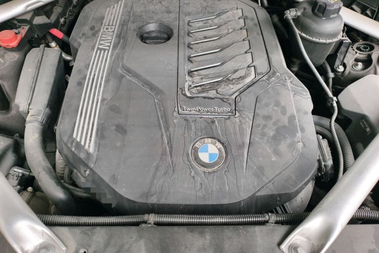 Used BMW X7 2020 xDrive40i Luxury Package with Leading Features Engine Bay