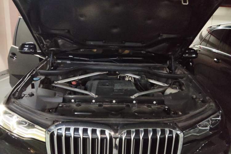 Used BMW X7 2020 xDrive40i Luxury Package with Leading Features Engine Bay