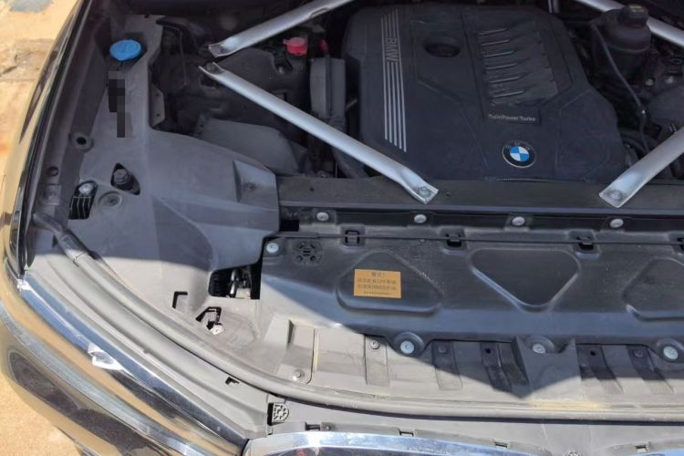 Used BMW X7 2020 xDrive40i Luxury Package with Leading Features Engine Bay Right