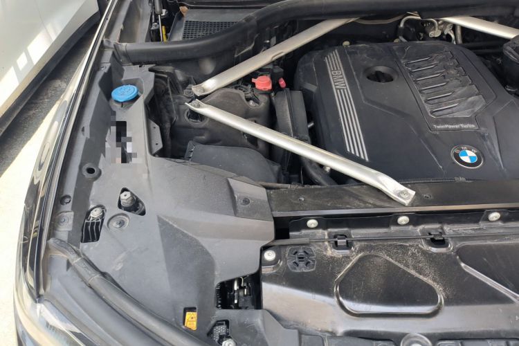 Used BMW X7 2020 xDrive40i Luxury M Sport Package Engine Bay Right