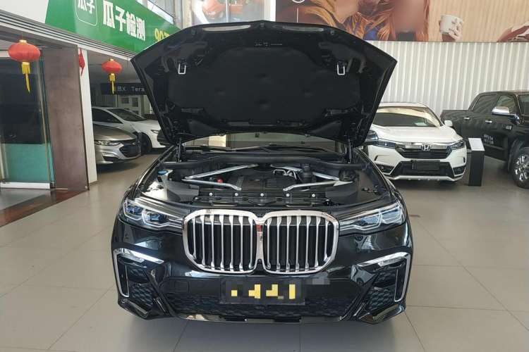 Used BMW X7 2020 xDrive40i Luxury M Sport Package Engine Bay
