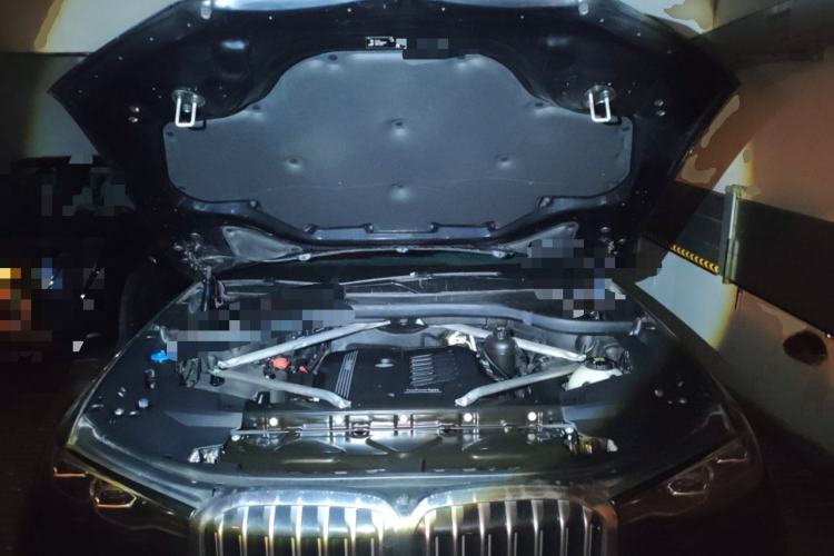 Used BMW X7 2020 xDrive40i Luxury Package with Leading Features Engine Bay