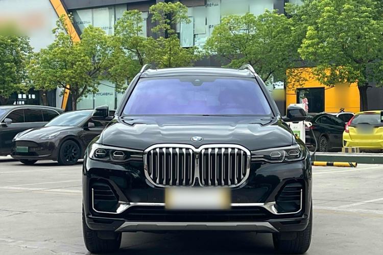 Used BMW X7 2020 xDrive40i Luxury Package with Leading Features Exterior 1