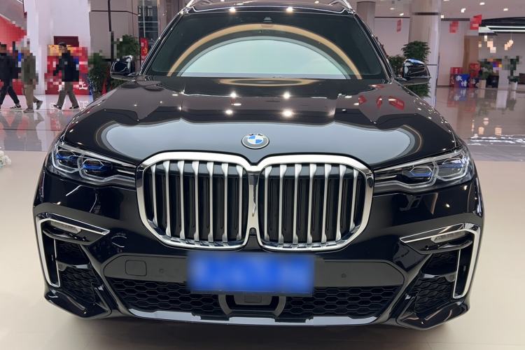 Used BMW X7 2020 xDrive40i Luxury M Sport Package Exterior 1