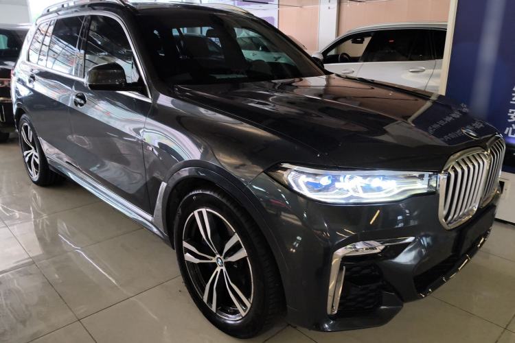 Used BMW X7 2020 xDrive40i Luxury M Sport Package Exterior 1