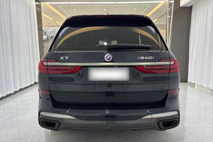 Used BMW X7 2020 xDrive40i Luxury M Sport Package Exterior 2