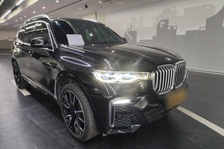 Used BMW X7 2020 xDrive40i Luxury M Sport Package Exterior 2