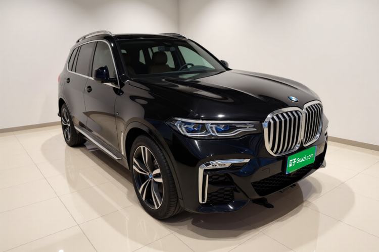 Used BMW X7 2020 xDrive40i Luxury M Sport Package Exterior 2