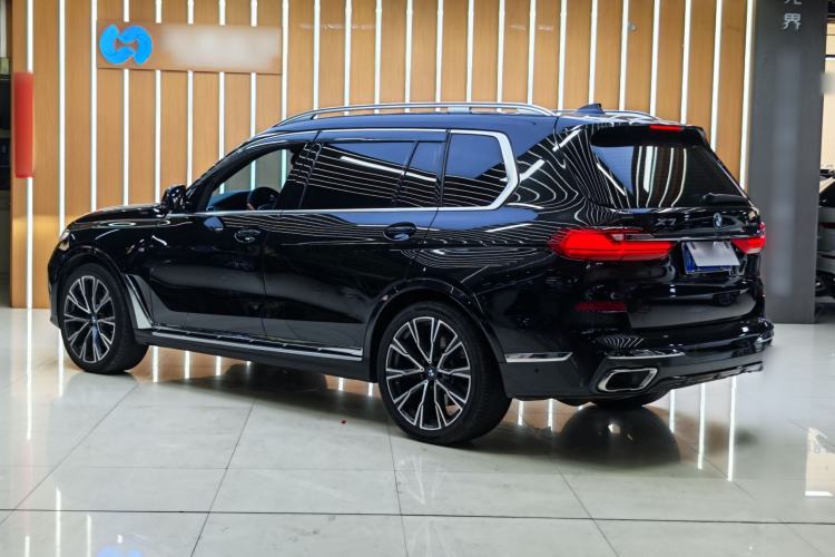 Used BMW X7 2020 xDrive40i Executive M Sport Package Exterior 3