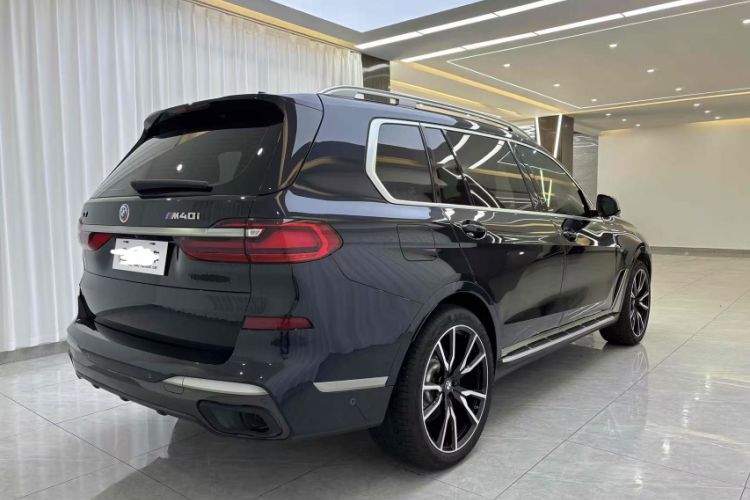 Used BMW X7 2020 xDrive40i Luxury M Sport Package Exterior 3