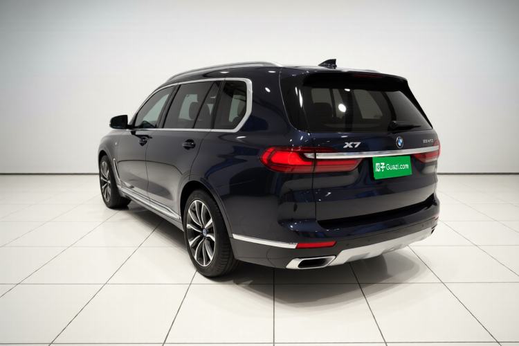 Used BMW X7 2020 xDrive40i Luxury Package with Leading Features Exterior 3