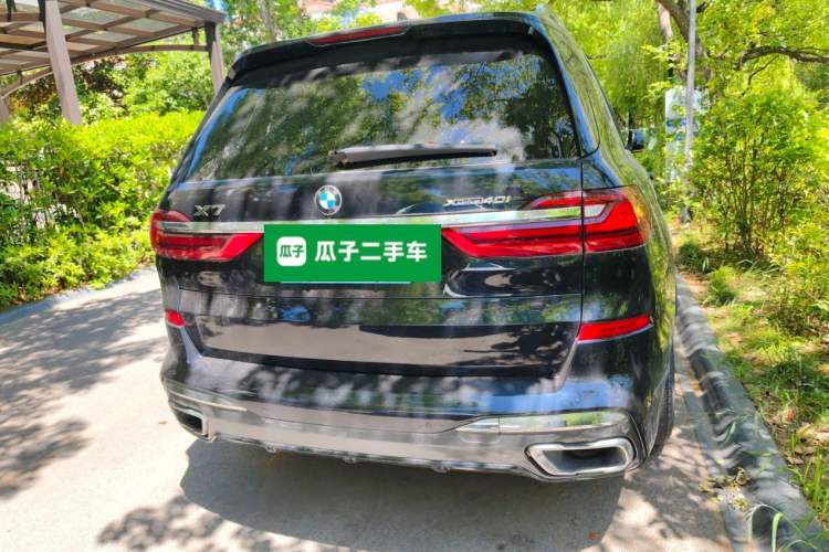 Used BMW X7 2020 xDrive40i Luxury M Sport Package Exterior 4