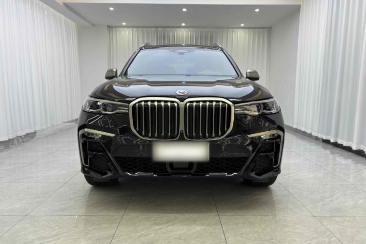 Used BMW X7 2020 xDrive40i Luxury M Sport Package Exterior 4