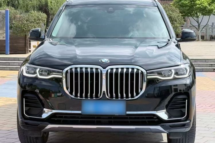 Used BMW X7 2020 xDrive40i Luxury Package with Leading Features Exterior 4