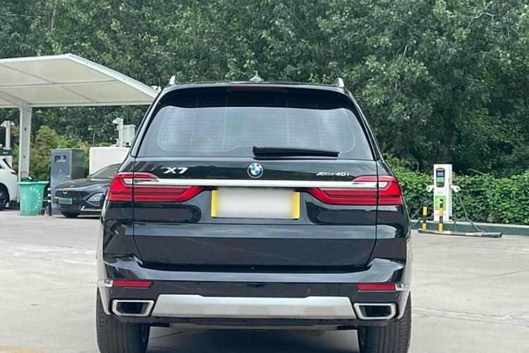 Used BMW X7 2020 xDrive40i Luxury Package with Leading Features Exterior 5