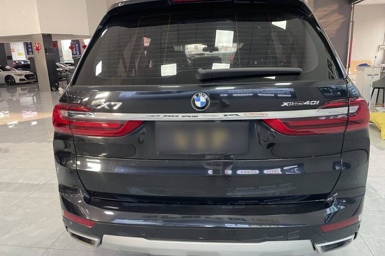 Used BMW X7 2020 xDrive40i Luxury Package with Leading Features Exterior 5
