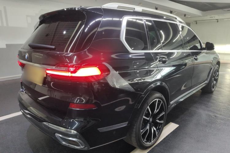 Used BMW X7 2020 xDrive40i Luxury M Sport Package Exterior 5