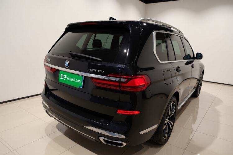 Used BMW X7 2020 xDrive40i Luxury M Sport Package Exterior 5