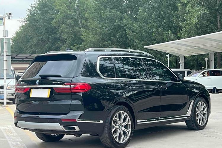 Used BMW X7 2020 xDrive40i Luxury Package with Leading Features Exterior 6