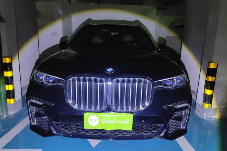 Used BMW X7 2020 xDrive40i Luxury M Sport Package Front