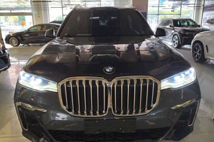 Used BMW X7 2020 xDrive40i Luxury M Sport Package Front