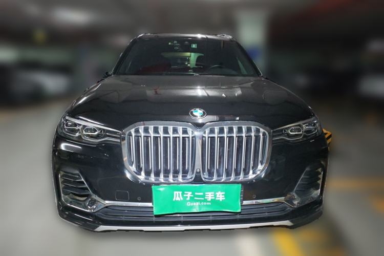 Used BMW X7  Front