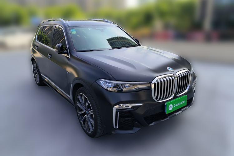 Used BMW X7 2020 xDrive40i Executive M Sport Package Front Right 45 Deg