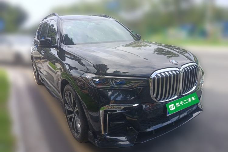 Used BMW X7 2020 xDrive40i Executive M Sport Package Front Right 45 Deg