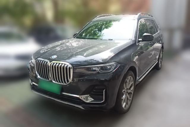 Used BMW X7 2020 xDrive40i Luxury Package with Premium Features