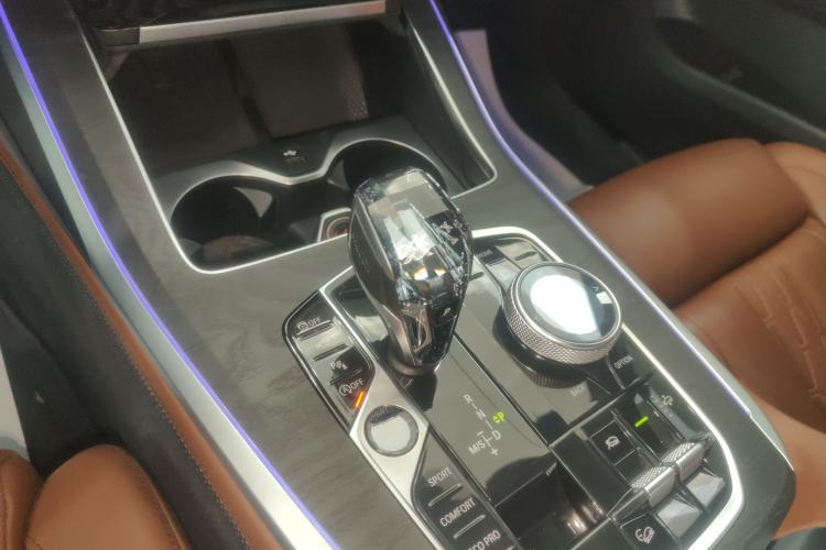 Used BMW X7 2020 xDrive40i Luxury M Sport Package Gear Lever