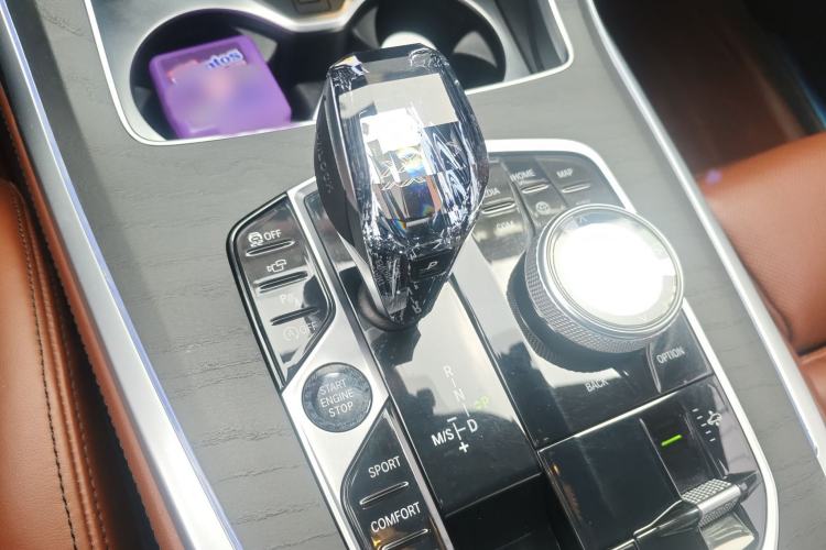 Used BMW X7 2020 xDrive40i Luxury M Sport Package Gear Lever