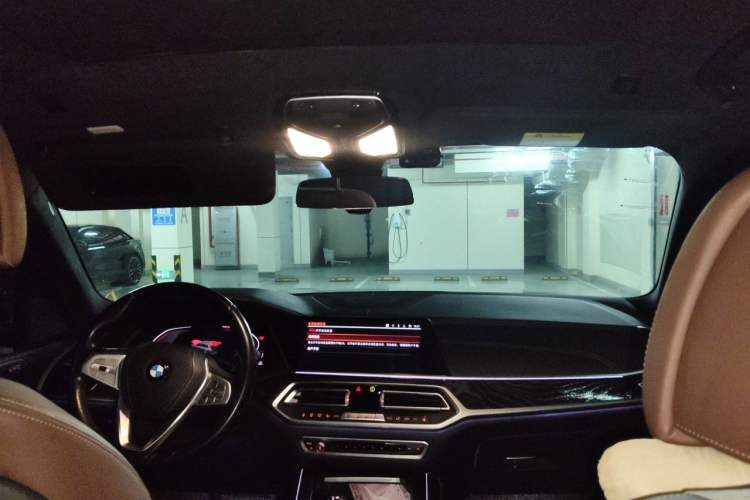 Used BMW X7 2020 xDrive40i Luxury Package with Leading Features Headliner