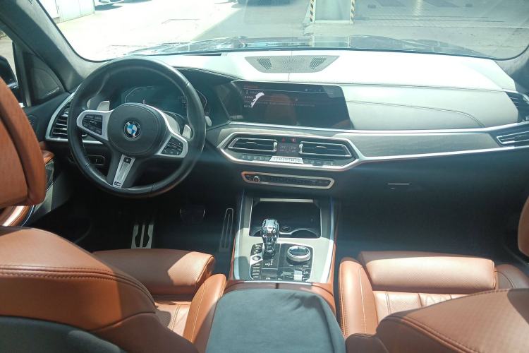 Used BMW X7 2020 xDrive40i Luxury M Sport Package Interior 2