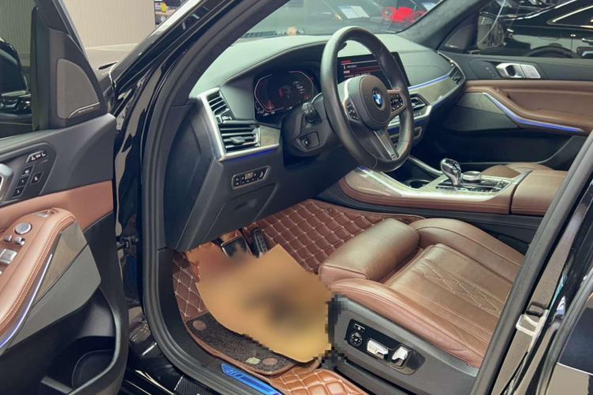 Used BMW X7 2020 xDrive40i Luxury M Sport Package Interior 2