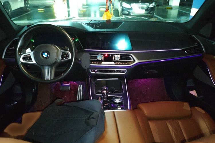 Used BMW X7 2020 xDrive40i Luxury M Sport Package Interior 2